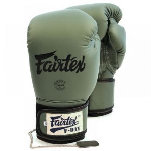 Fairtex "F Day" Limited Edition Gloves - เขียว