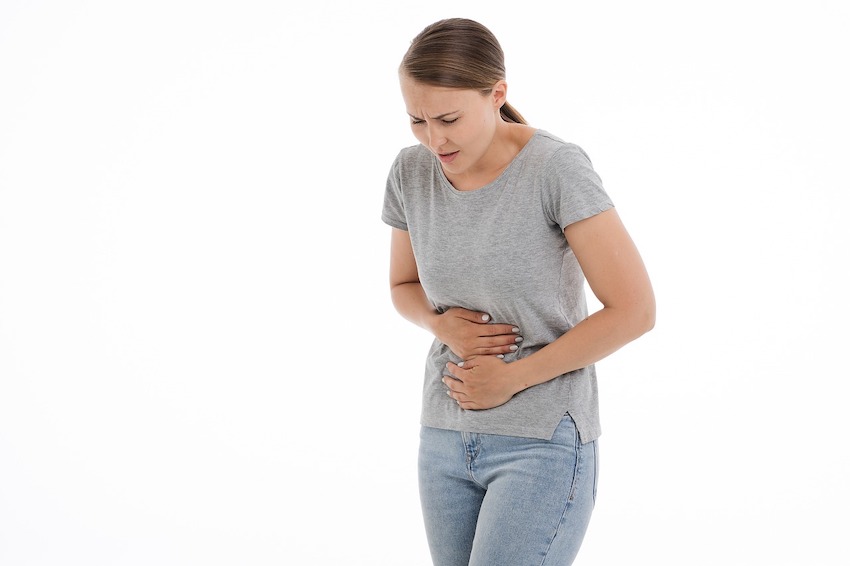 ผู้ที่มีอาการเสียดท้อง ปวดท้อง หรือเป็นกรดไหลย้อน ควรใช้หมอนที่สามารถซัพพอร์ตลำตัวส่วนบนได้