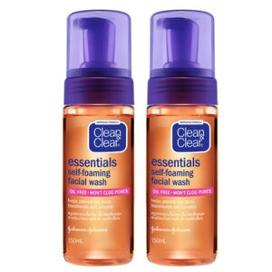 Clean & Clear Essentials Self Foaming Facial Wash วิปโฟมล้างหน้า