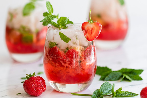 Strawberry Mojito เครื่องดื่มไร้แอลกอฮอล์